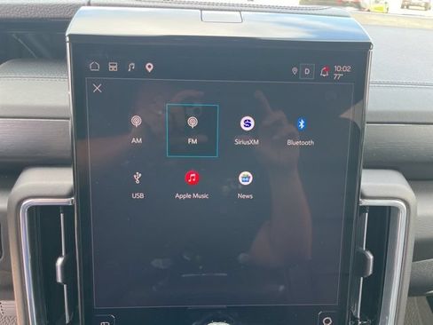 Used 2025 GMC Yukon Denali AWD/4WD image 34