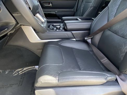 Used 2024 Toyota Tundra Limited image 22
