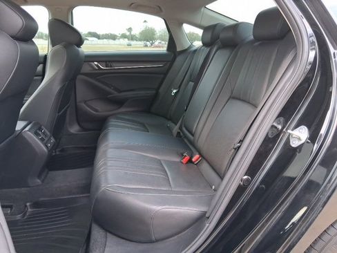 Used 2022 Honda Accord EX-L image 16