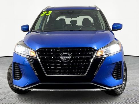 Certified 2023 Nissan Kicks SV image 2