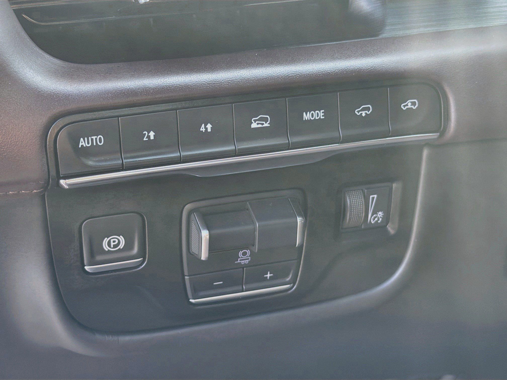 Certified 2024 Cadillac Escalade Sport Platinum AWD/4WD image 8