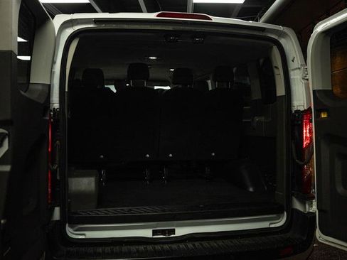 Used 2023 Ford Transit 350 XLT image 7