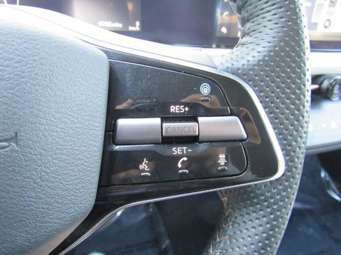 Used 2024 Nissan Ariya FWD image 35