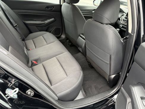 Used 2024 Nissan Altima 2.5 SV image 12