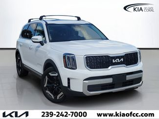 Used 2024 Kia Telluride EX w/ EX Captain's Chair Package AWD/4WD video 1
