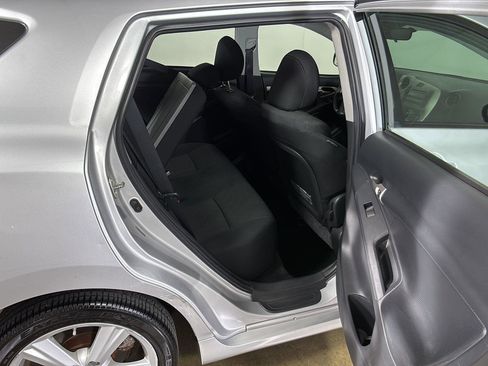 Used 2009 Toyota Matrix S AWD/4WD image 16