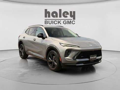 Used 2025 Buick Envision Sport Touring AWD/4WD image 7