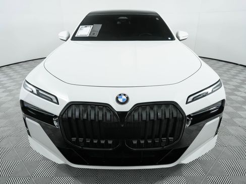 Used 2023 BMW 740i w/ Parking Assistance Package image 60