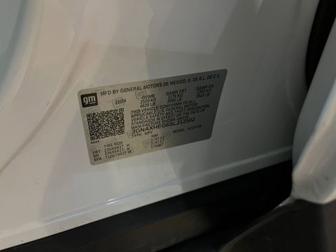 Used 2025 Chevrolet Equinox LT image 29