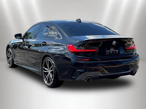 Used 2021 BMW 330i Sedan w/ M Sport Package RWD image 4