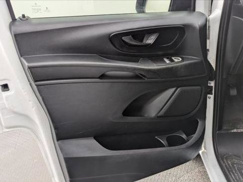 Used 2019 Mercedes-Benz Metris image 9