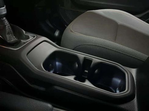 Used 2025 Jeep Wrangler Unlimited Sahara w/ Safety Group AWD/4WD image 54