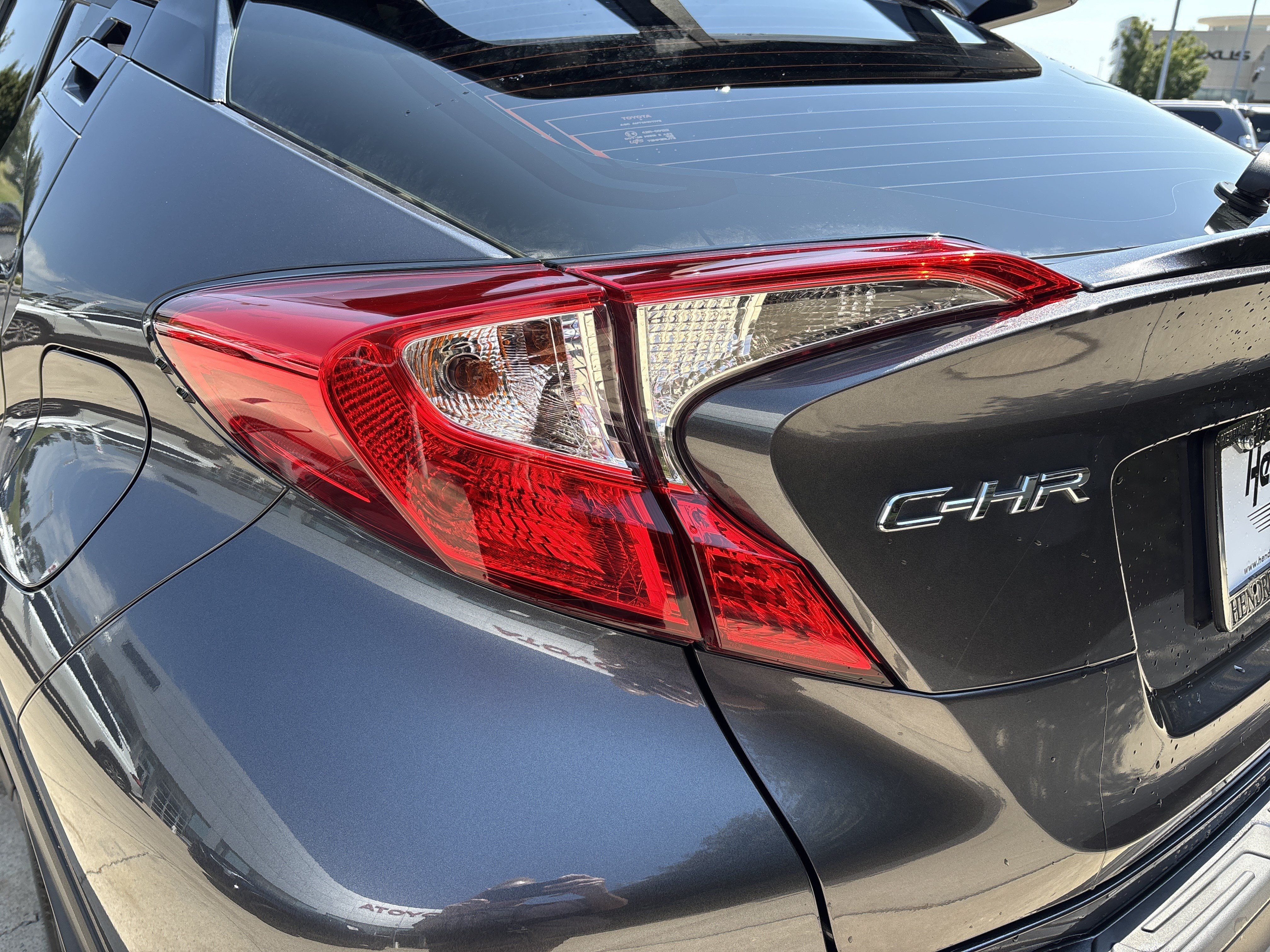 Used 2021 Toyota C-HR Limited FWD image 12