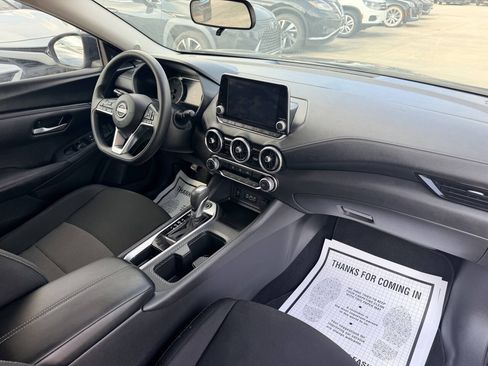 Used 2025 Nissan Sentra SV w/ Trunk Package FWD image 19