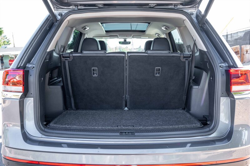Used 2021 Volkswagen Atlas SE w/ Panoramic Sunroof Package FWD image 20
