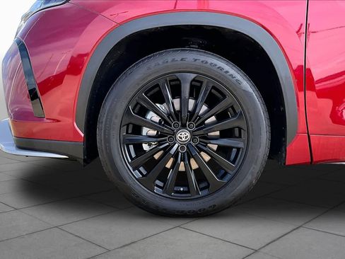 Certified 2026 Toyota Highlander XSE image 11