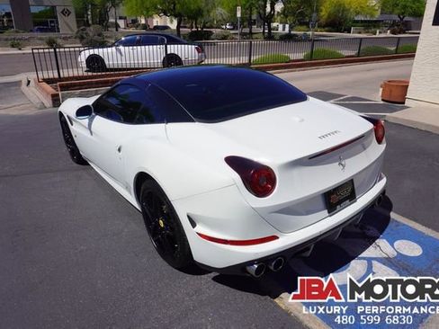 Used 2015 Ferrari California T image 41