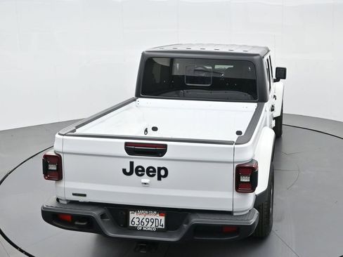 Used 2023 Jeep Gladiator Sport image 59