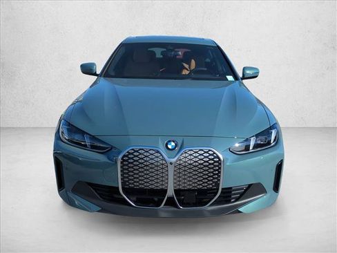 New 2026 BMW i4 eDrive40 w/ Premium Package RWD image 6