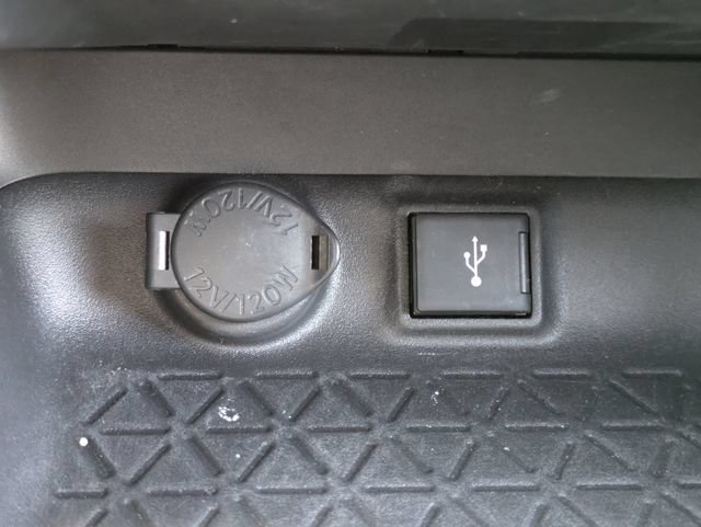 Used 2022 Toyota RAV4 SE AWD/4WD image 22