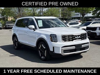 Used 2023 Kia Telluride S w/ S Sunroof Package