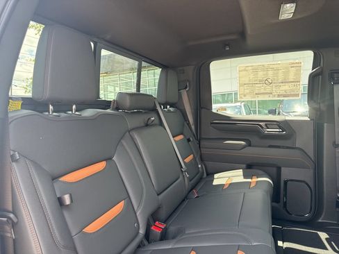New 2026 GMC Sierra 1500 AT4 w/ AT4 Premium Package AWD/4WD image 28