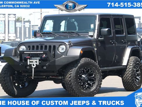 Used 2018 Jeep Wrangler Unlimited Sport image 1