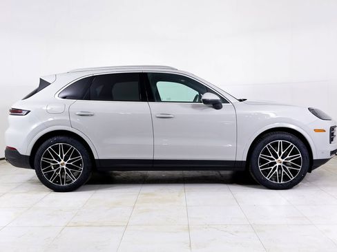 New 2026 Porsche Cayenne AWD/4WD image 31