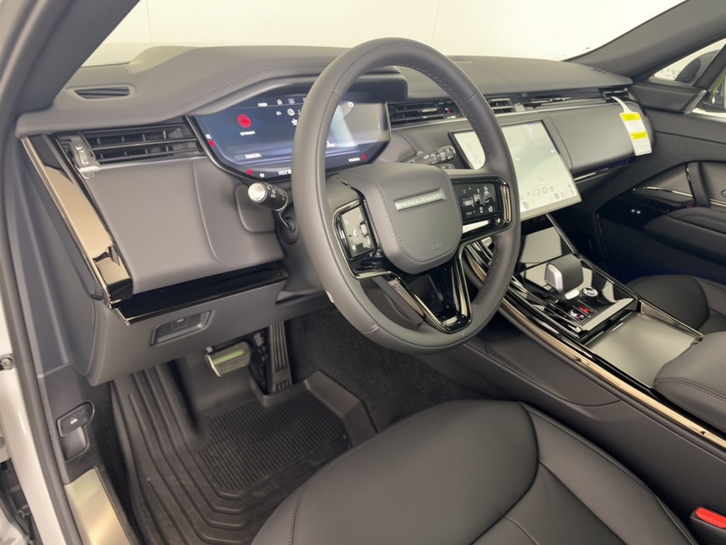 New 2027 Land Rover Range Rover Sport Dynamic SE AWD/4WD image 4
