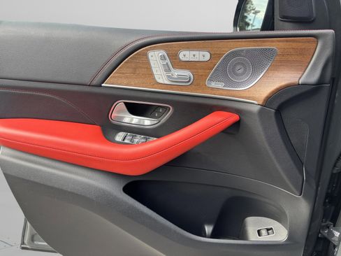 Used 2025 Mercedes-Benz GLE 53 AMG 4MATIC Coupe image 17