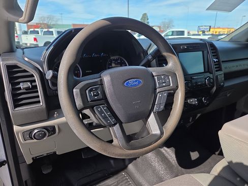 Used 2020 Ford F250 XL w/ Power Equipment Group image 14