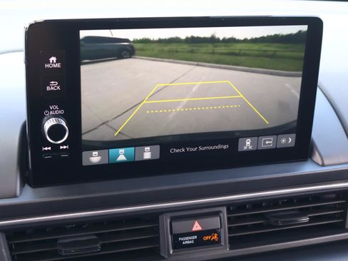 Used 2025 Honda Pilot EX-L image 27