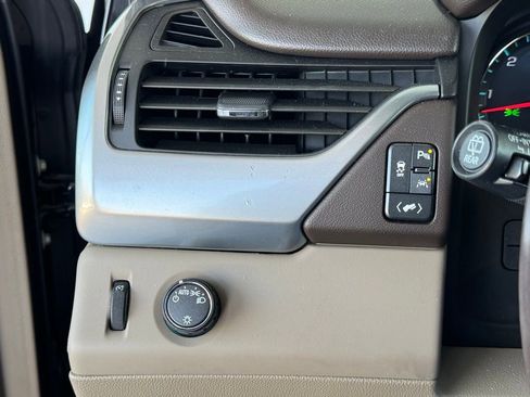 Used 2019 Chevrolet Tahoe LT RWD image 37