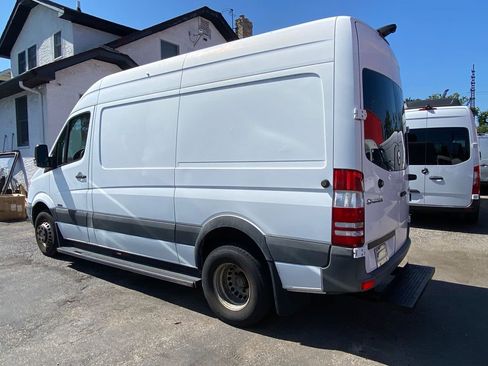 Used 2013 Freightliner Sprinter 3500 image 3