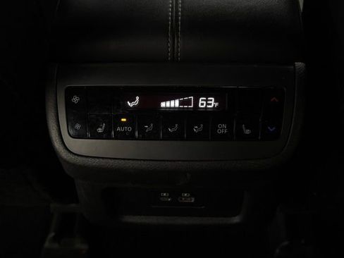 Used 2023 Nissan Pathfinder SL image 21