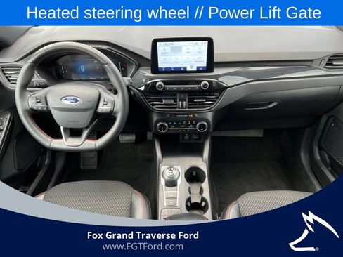 Certified 2025 Ford Escape ST-Line Select AWD/4WD image 3