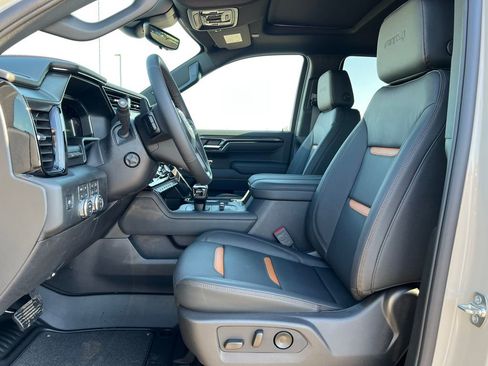 New 2026 GMC Sierra 1500 AT4 image 4