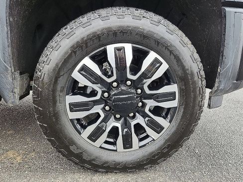 Certified 2025 GMC Sierra 2500 Denali Ultimate AWD/4WD image 8