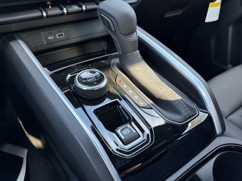 New 2025 Chevrolet Colorado Trail Boss w/ Midnight Edition image 24