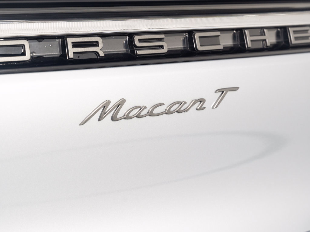 Certified 2026 Porsche Macan Turbo AWD/4WD image 50