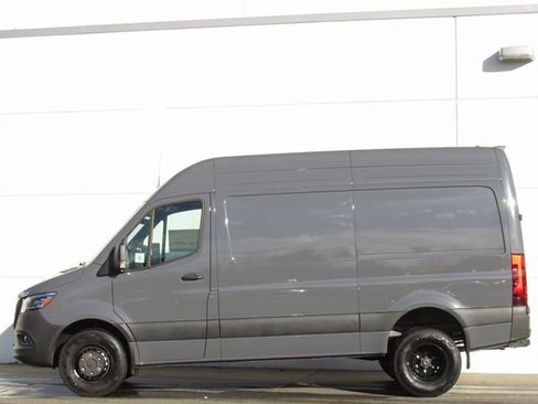 Used 2024 Mercedes-Benz Sprinter 144 Cargo image 4