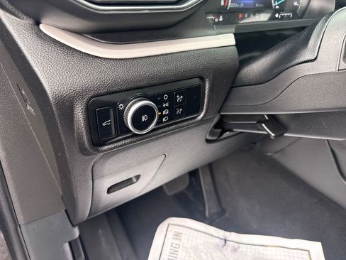 Used 2023 Ford Explorer XLT w/ Equipment Group 202A image 27