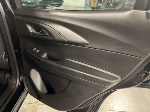 Used 2023 Chevrolet TrailBlazer LT image 36