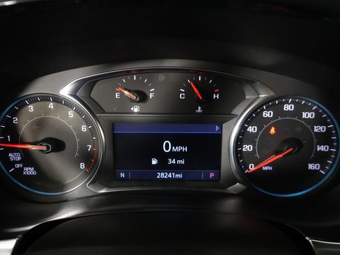 Used 2023 Chevrolet Traverse LT AWD/4WD image 45