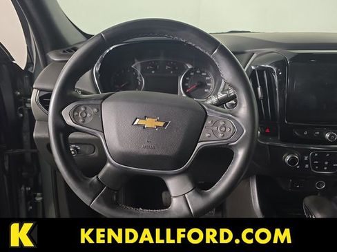 Used 2023 Chevrolet Traverse LT image 10