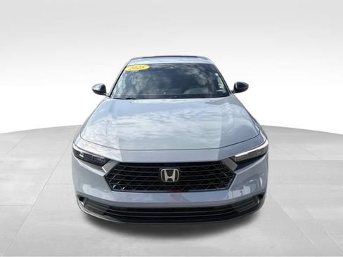 Used 2025 Honda Accord Sport image 7