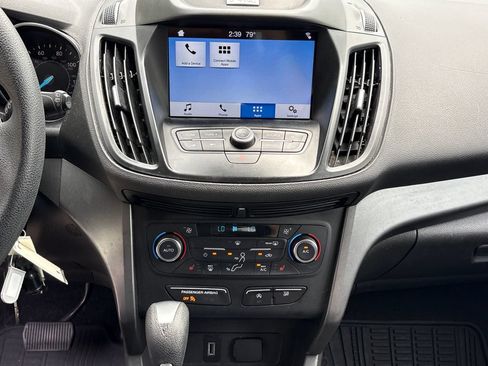 Used 2017 Ford Escape SE w/ Equipment Group 201A AWD/4WD image 24