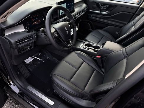 New 2026 Lincoln Corsair Premiere image 21