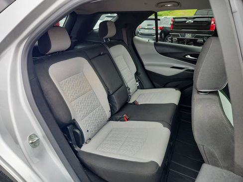 Used 2022 Chevrolet Equinox LS w/ LS Convenience Package image 40