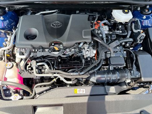 Used 2025 Toyota Camry XSE image 18